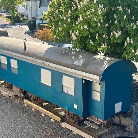 Gleis 1, Eisenbahn Waggon Mit Whirlpool Und Ofen Villa Dahlem  Exterior foto